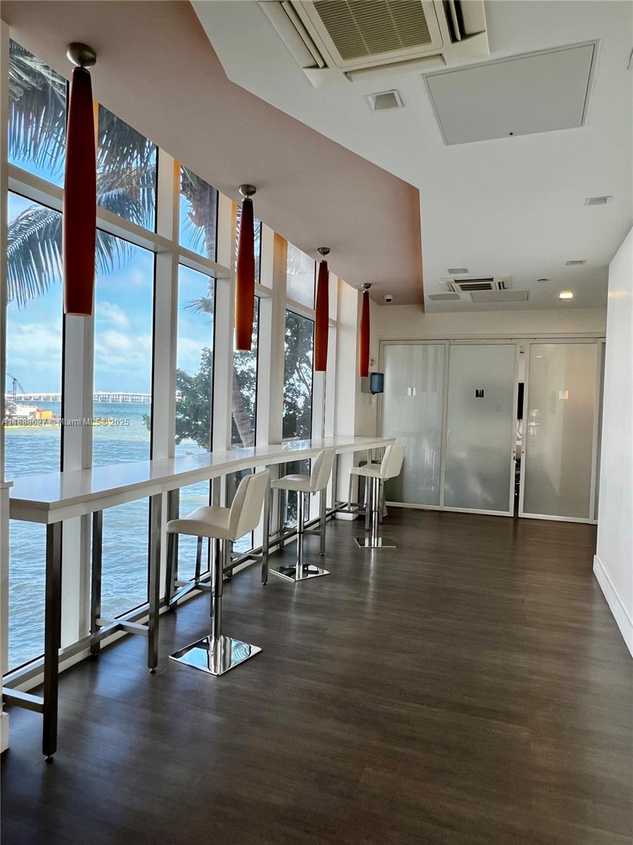 601 NE 27th St #1206, Miami FL 33137