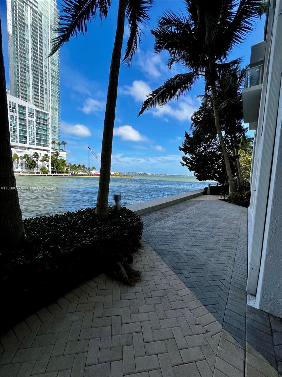 601 NE 27th St #1206, Miami FL 33137