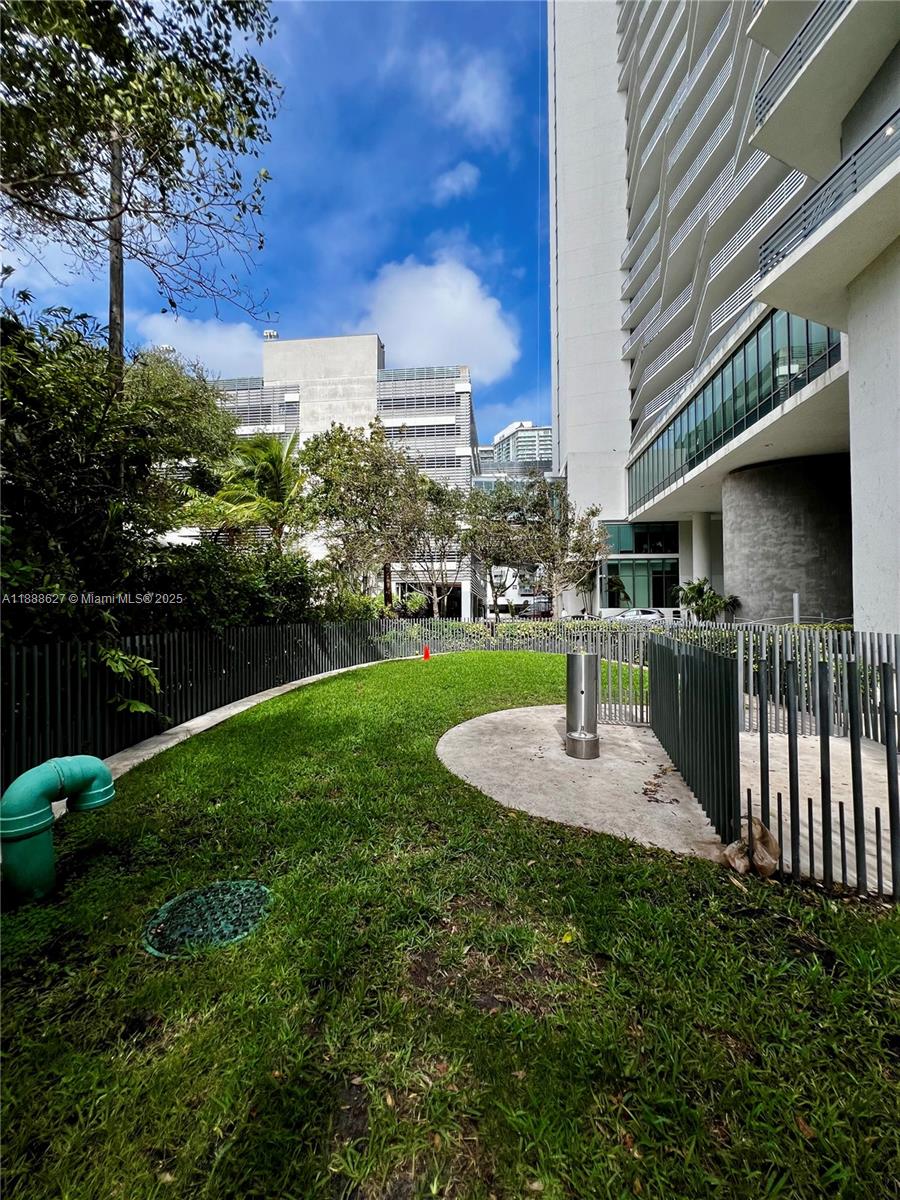 601 NE 27th St #1206, Miami FL 33137