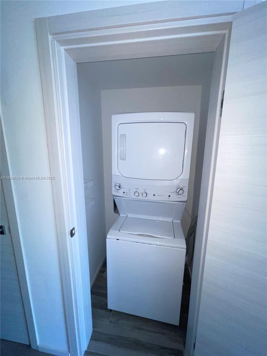 801 S Miami Ave #3304, Miami FL 33130