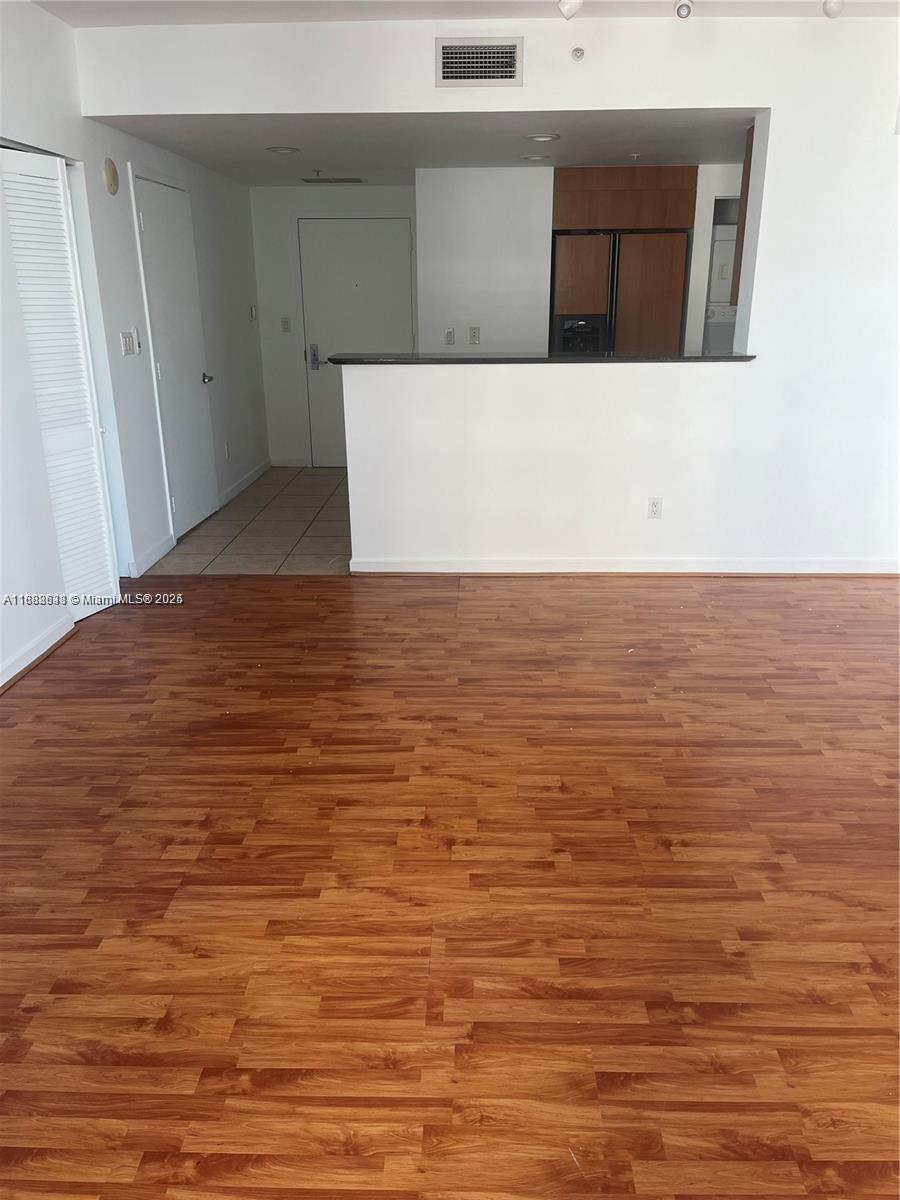 335 S Biscayne Blvd #1506, Miami FL 33131