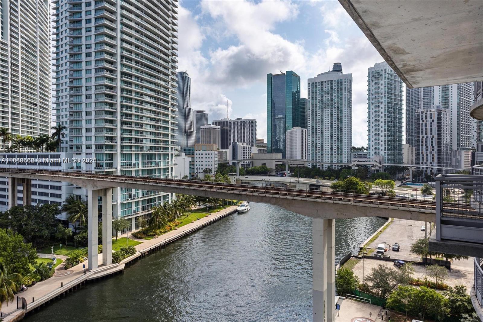 690 SW 1st Ct #1005, Miami FL 33130