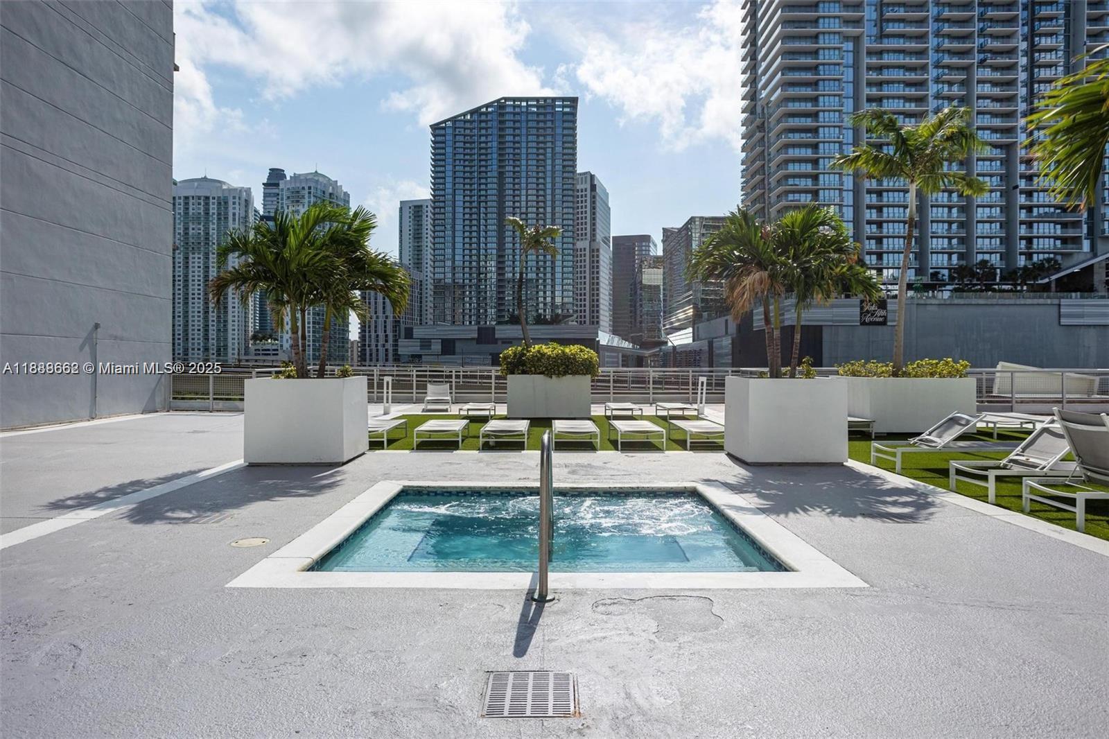 690 SW 1st Ct #1005, Miami FL 33130