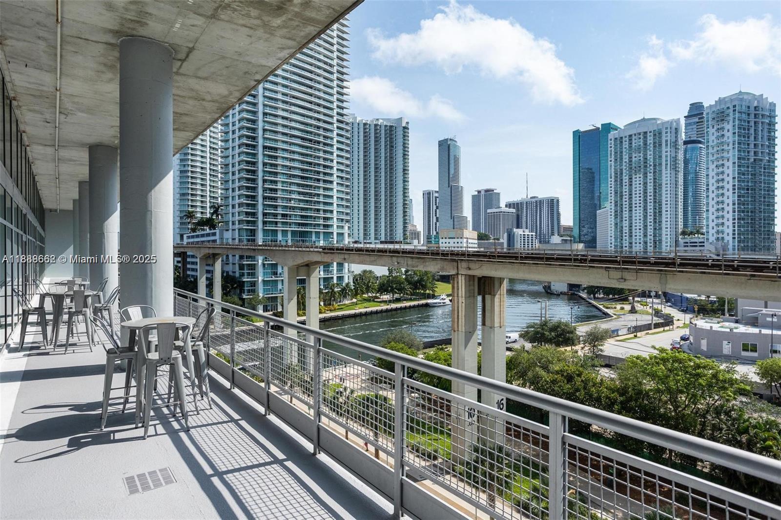 690 SW 1st Ct #1005, Miami FL 33130