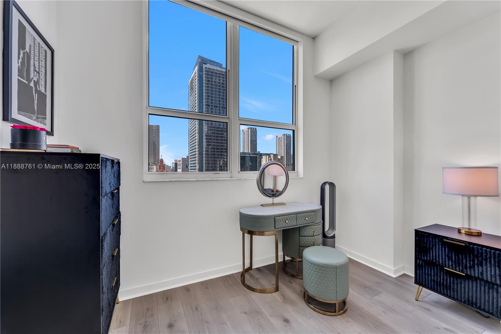 133 NE 2nd Ave #917, Miami FL 33132