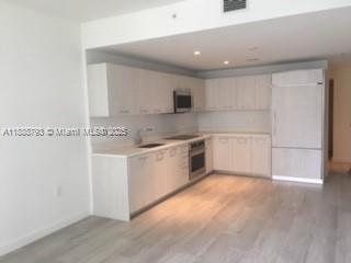55 SW 9th St #1110, Miami FL 33130