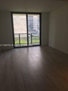55 SW 9th St #1110, Miami FL 33130