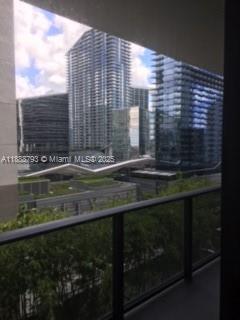 55 SW 9th St #1110, Miami FL 33130