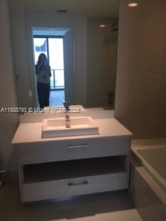 55 SW 9th St #1110, Miami FL 33130