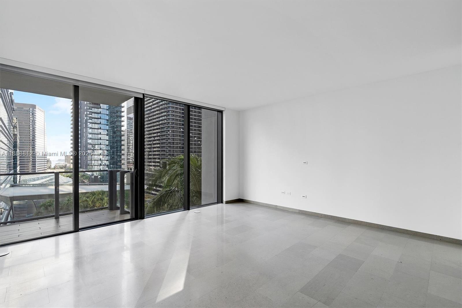 88 SW 7th St #1007, Miami FL 33130