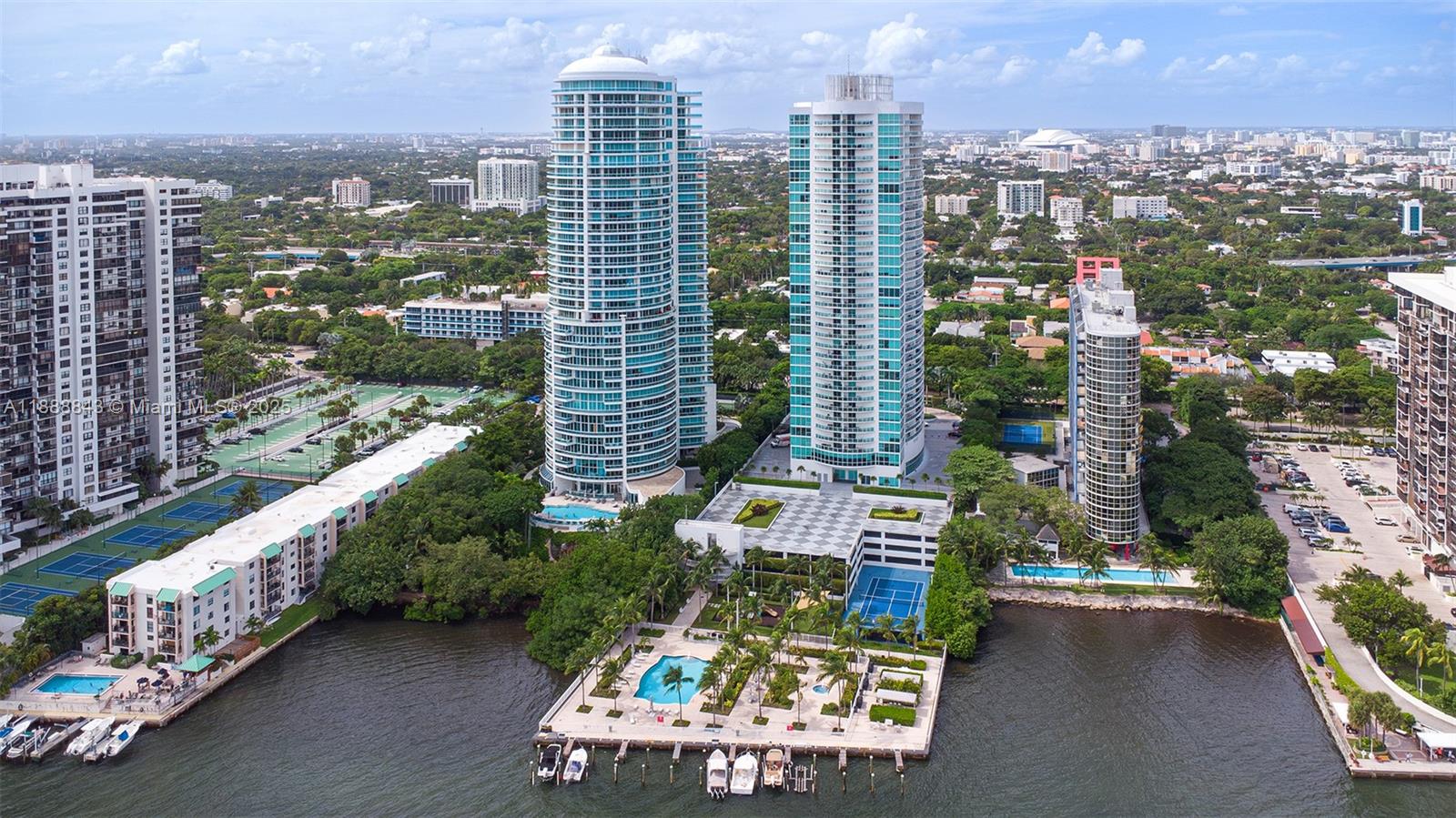 2101 BRICKELL AVENUE #905, Miami FL 33129