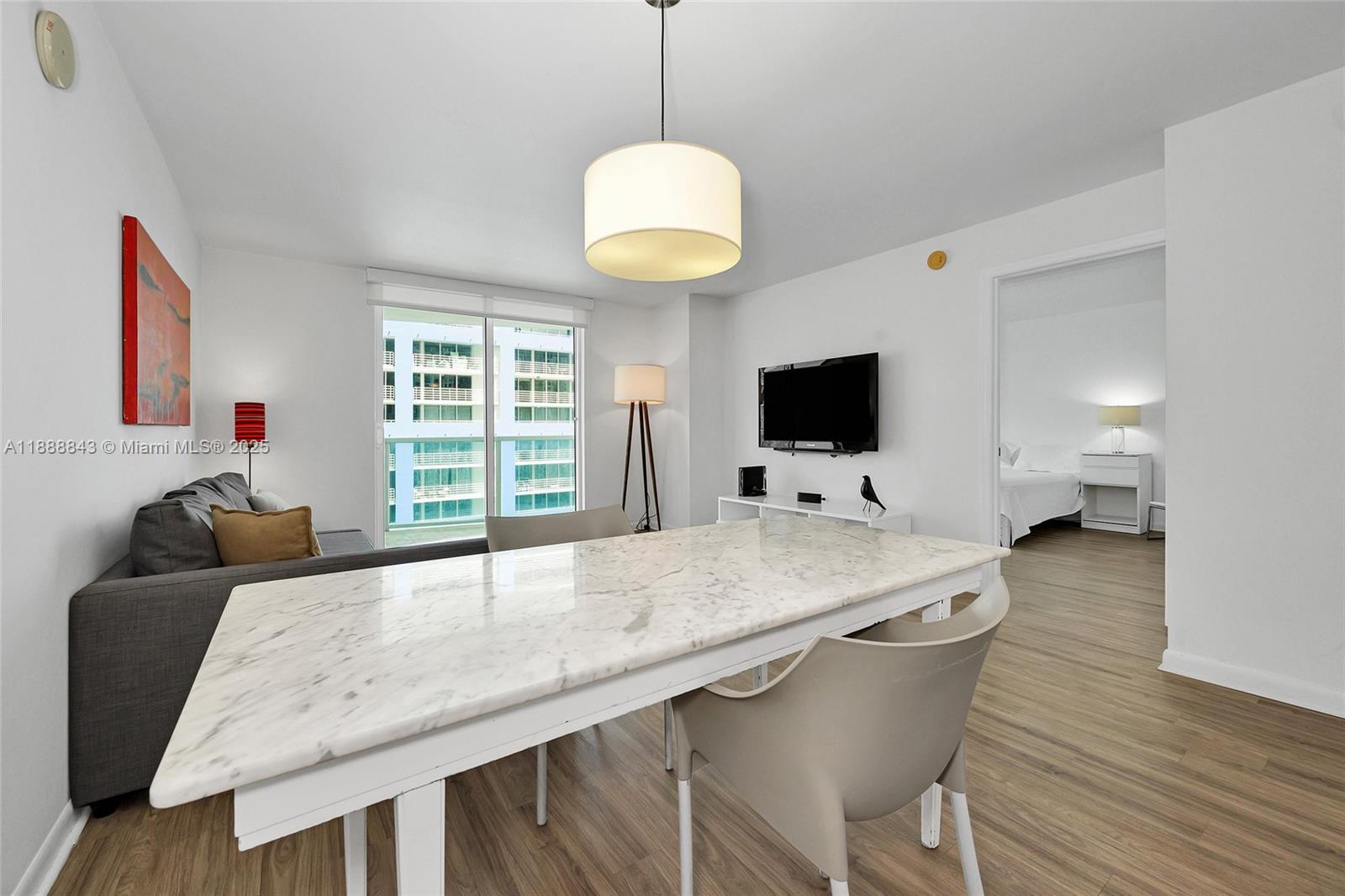2101 BRICKELL AVENUE #905, Miami FL 33129