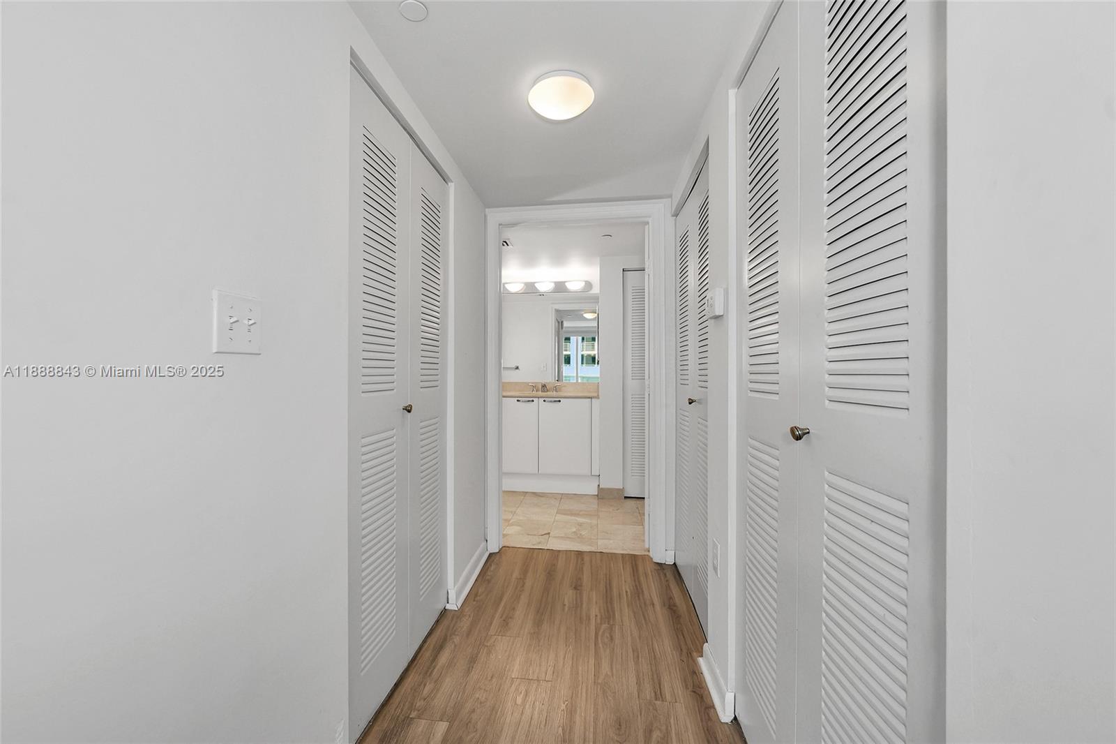 2101 BRICKELL AVENUE #905, Miami FL 33129
