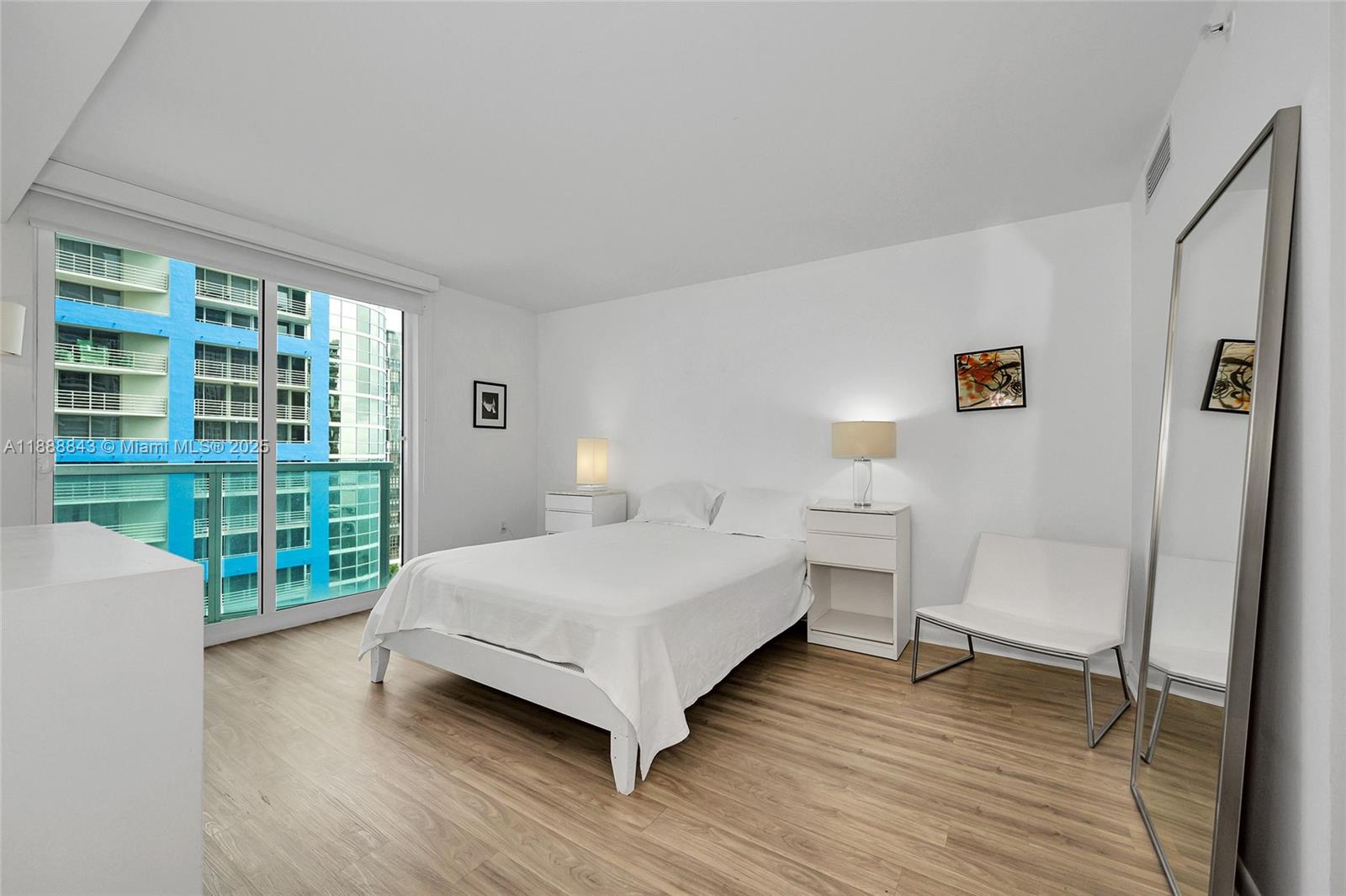 2101 BRICKELL AVENUE #905, Miami FL 33129