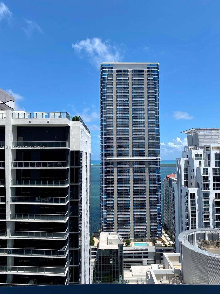 1000 Brickell Plz #4805, Miami FL 33131