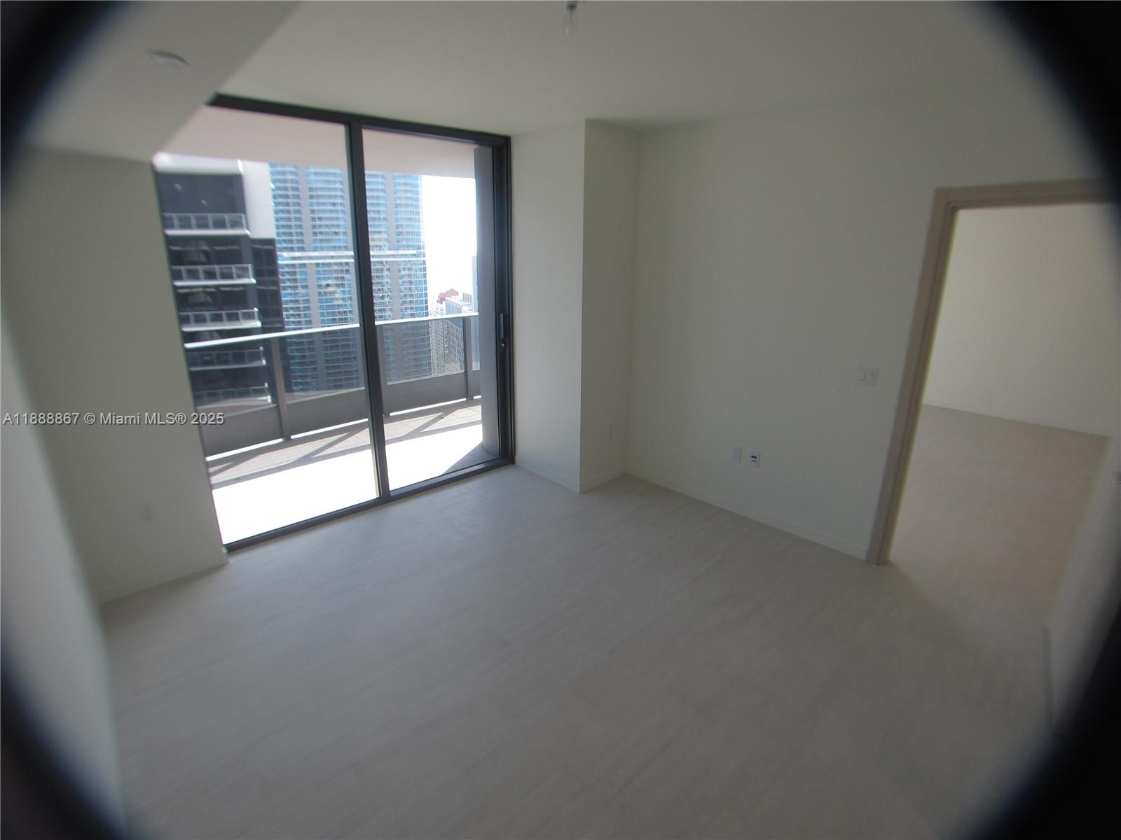 1000 Brickell Plz #4805, Miami FL 33131