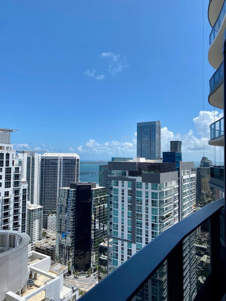 1000 Brickell Plz #4805, Miami FL 33131