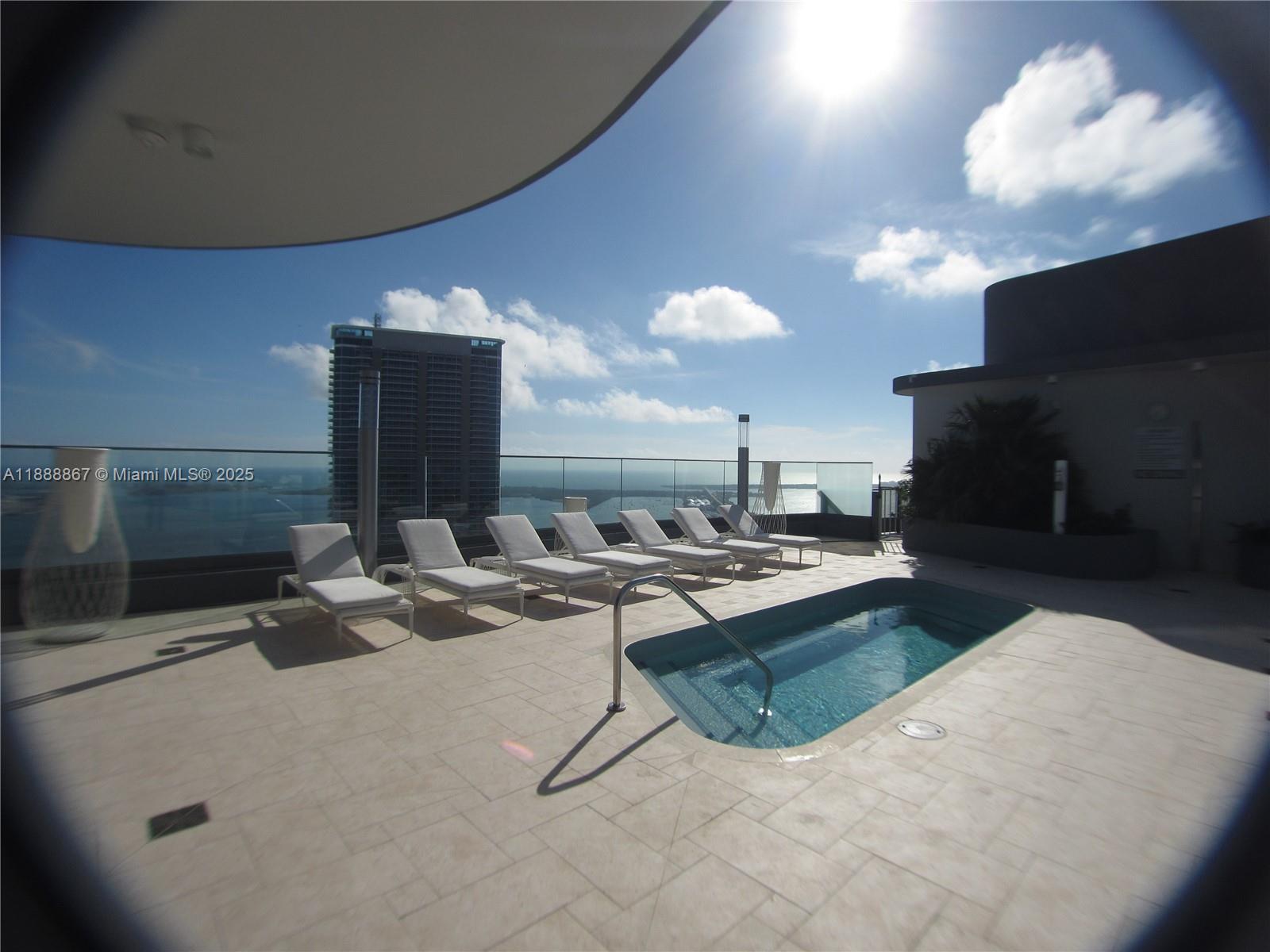 1000 Brickell Plz #4805, Miami FL 33131