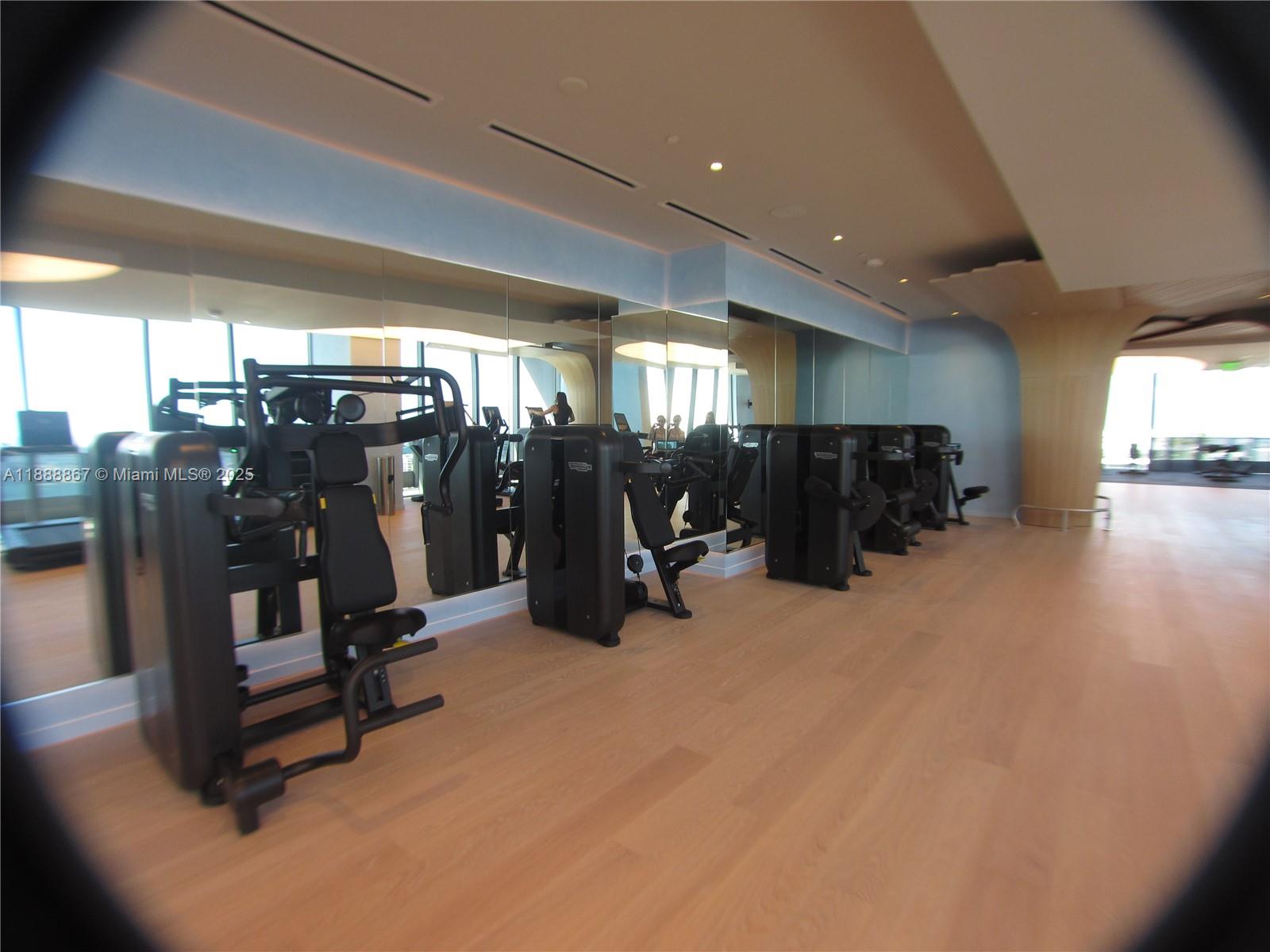 1000 Brickell Plz #4805, Miami FL 33131
