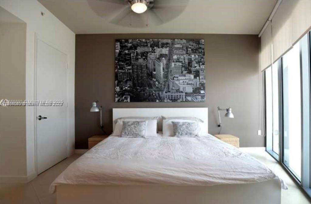 350 S Miami Ave #2113, Miami FL 33130