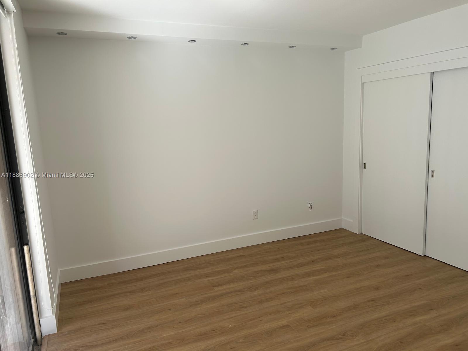 10175 Collins Ave #1104, Bal Harbour FL 33154