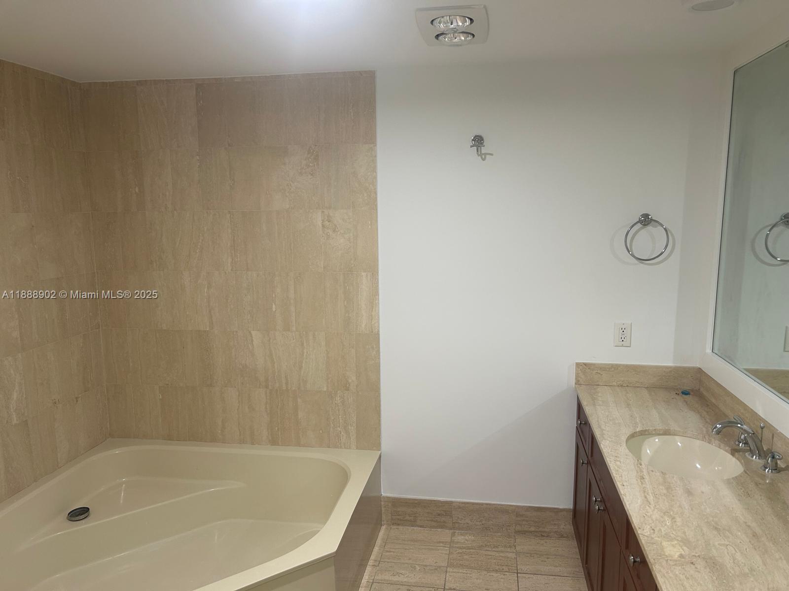 10175 Collins Ave #1104, Bal Harbour FL 33154