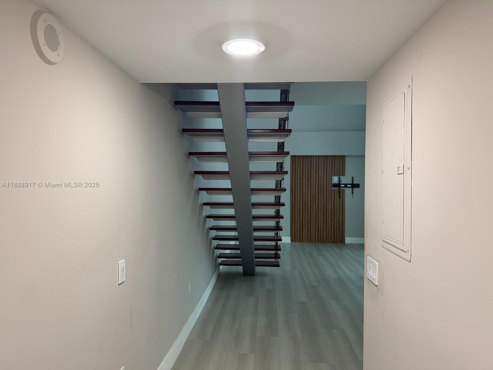 41 SE 5th St #501, Miami FL 33131
