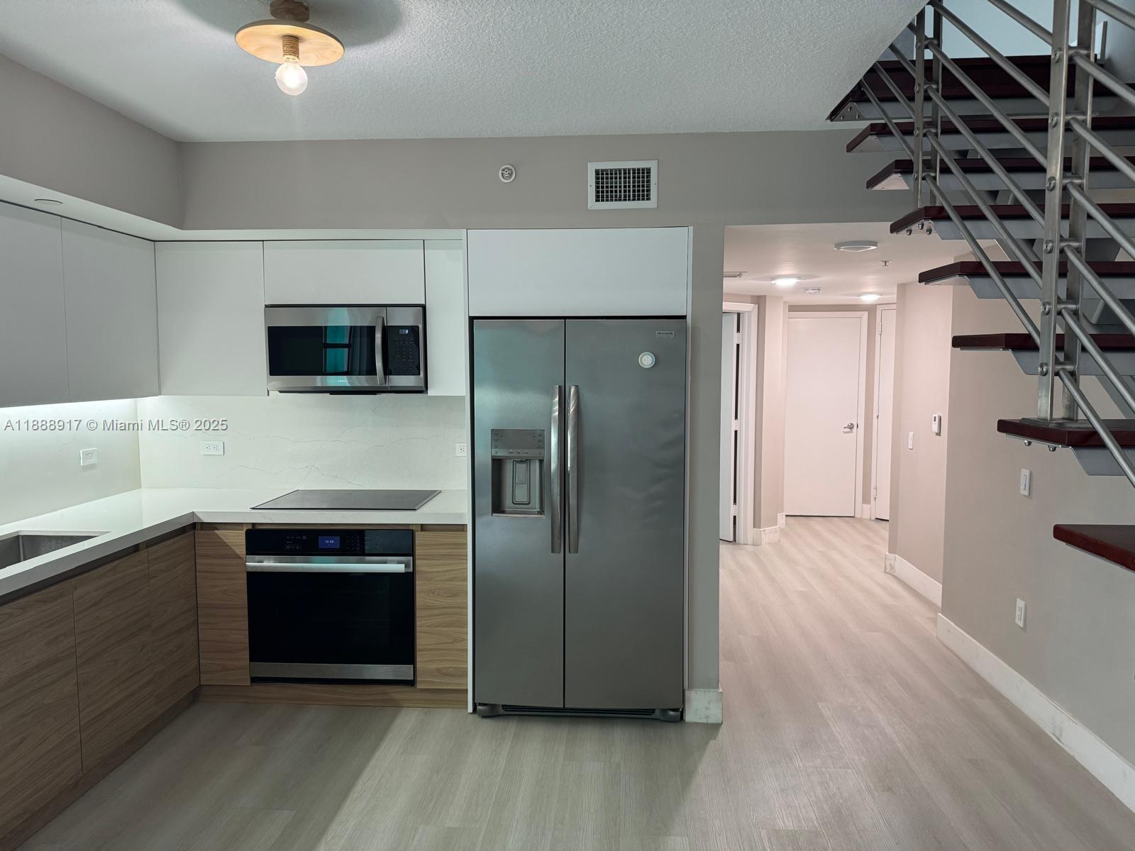 41 SE 5th St #501, Miami FL 33131