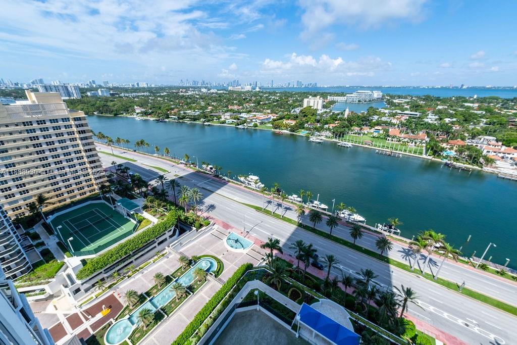 4779 Collins Ave #2206, Miami Beach FL 33140