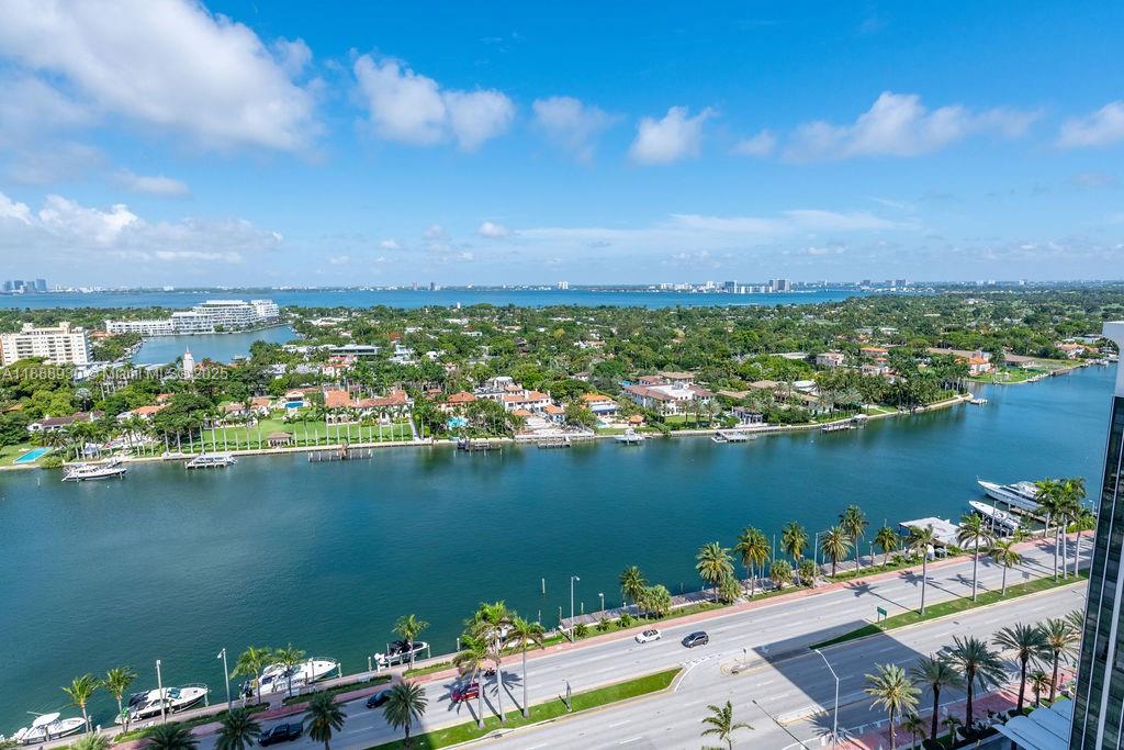 4779 Collins Ave #2206, Miami Beach FL 33140