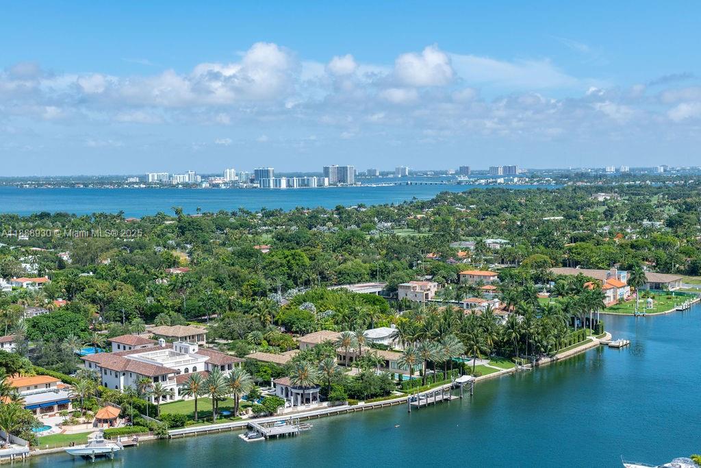 4779 Collins Ave #2206, Miami Beach FL 33140