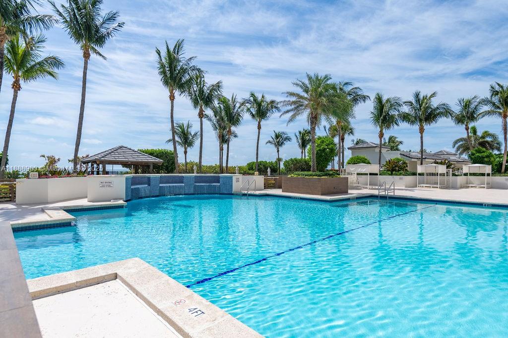4779 Collins Ave #2206, Miami Beach FL 33140