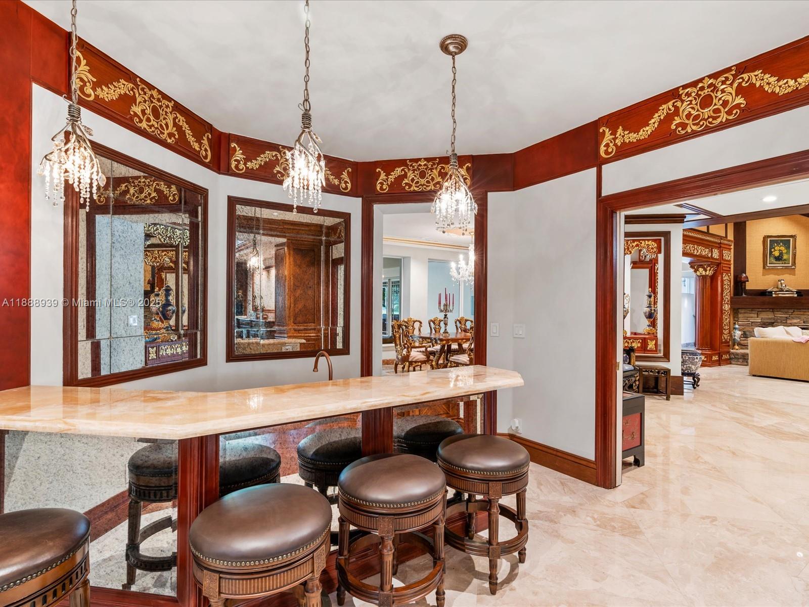 2941 Paddock Ln, Weston FL 33331