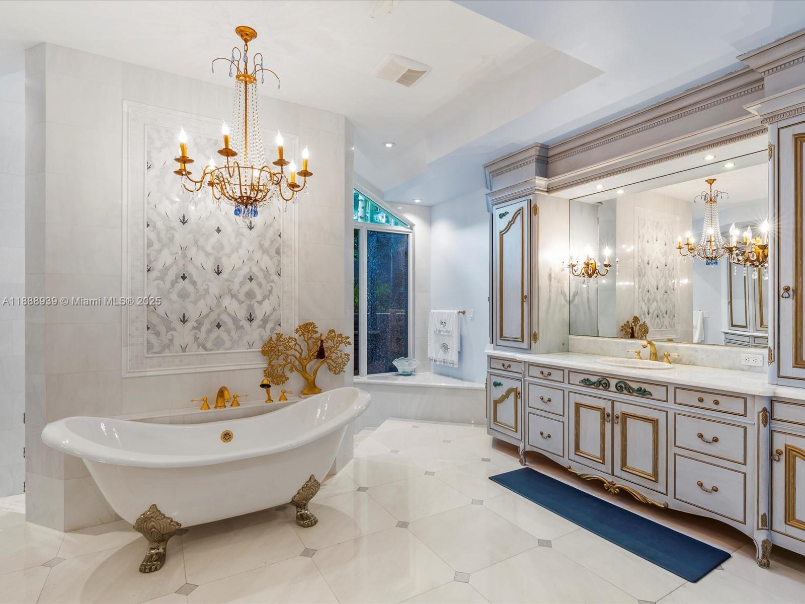 2941 Paddock Ln, Weston FL 33331