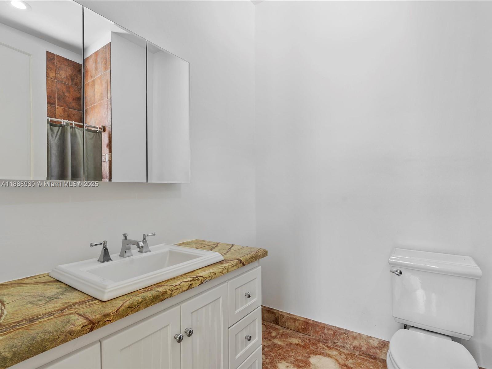 2941 Paddock Ln, Weston FL 33331