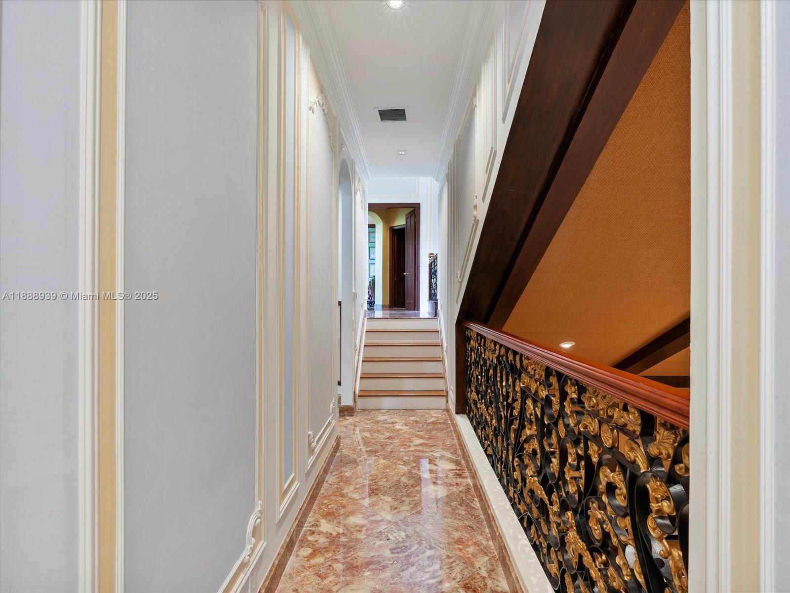 2941 Paddock Ln, Weston FL 33331
