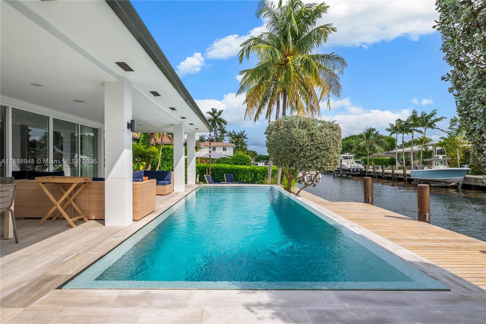 1370 NE 103rd St, Miami Shores FL 33138