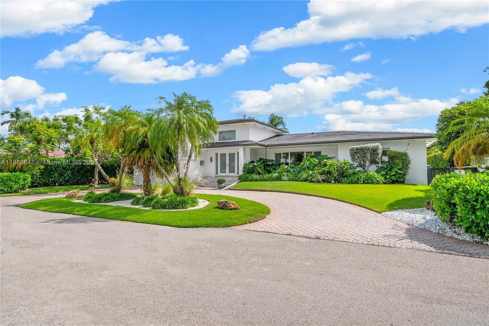 1370 NE 103rd St, Miami Shores FL 33138