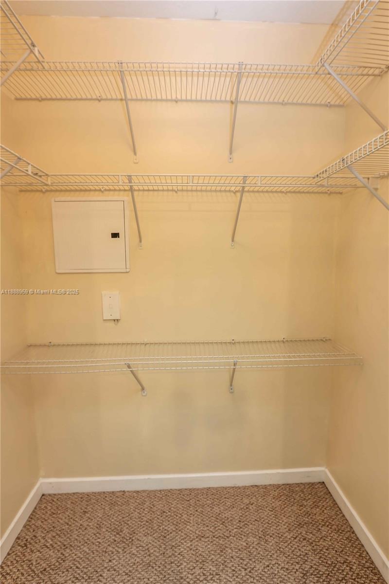 325 S Biscayne Blvd #2820, Miami FL 33131