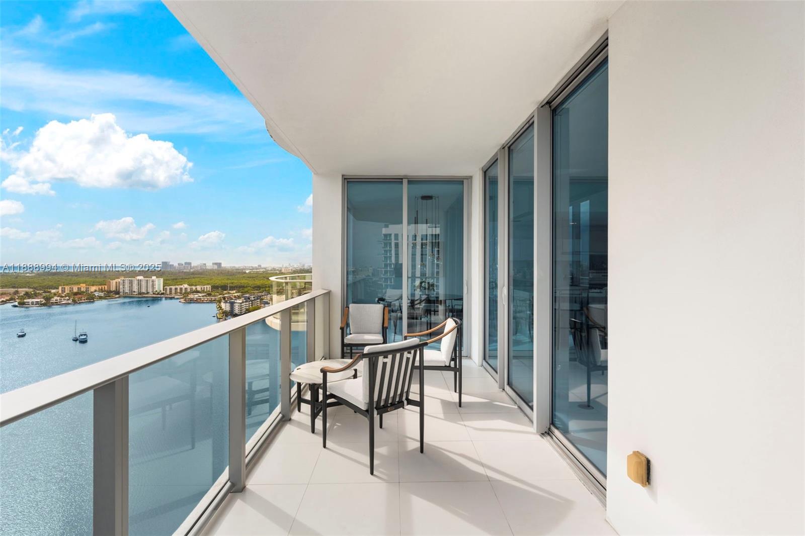 17111 Biscayne Blvd #2109, North Miami Beach FL 33160