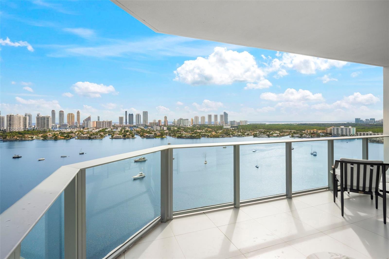 17111 Biscayne Blvd #2109, North Miami Beach FL 33160