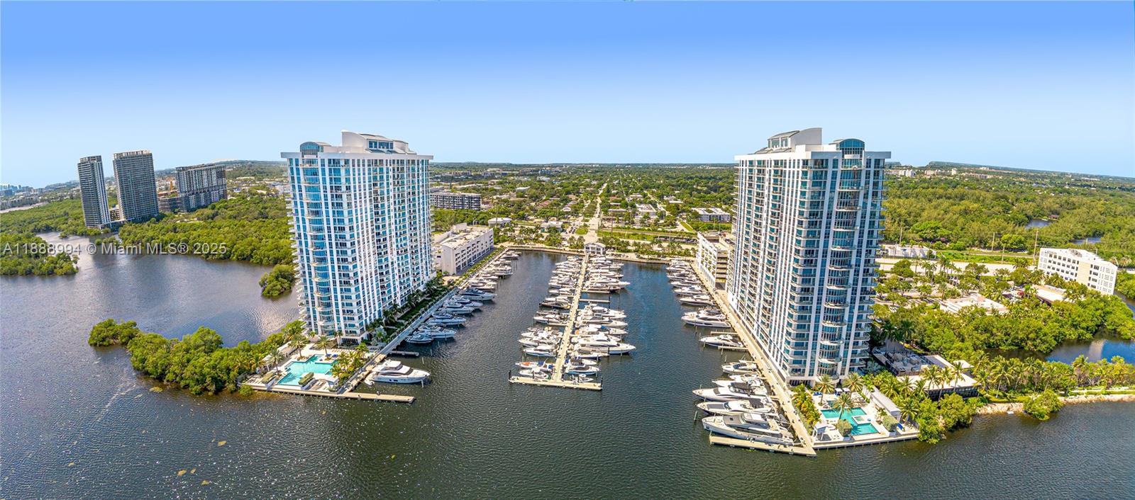 17111 Biscayne Blvd #2109, North Miami Beach FL 33160