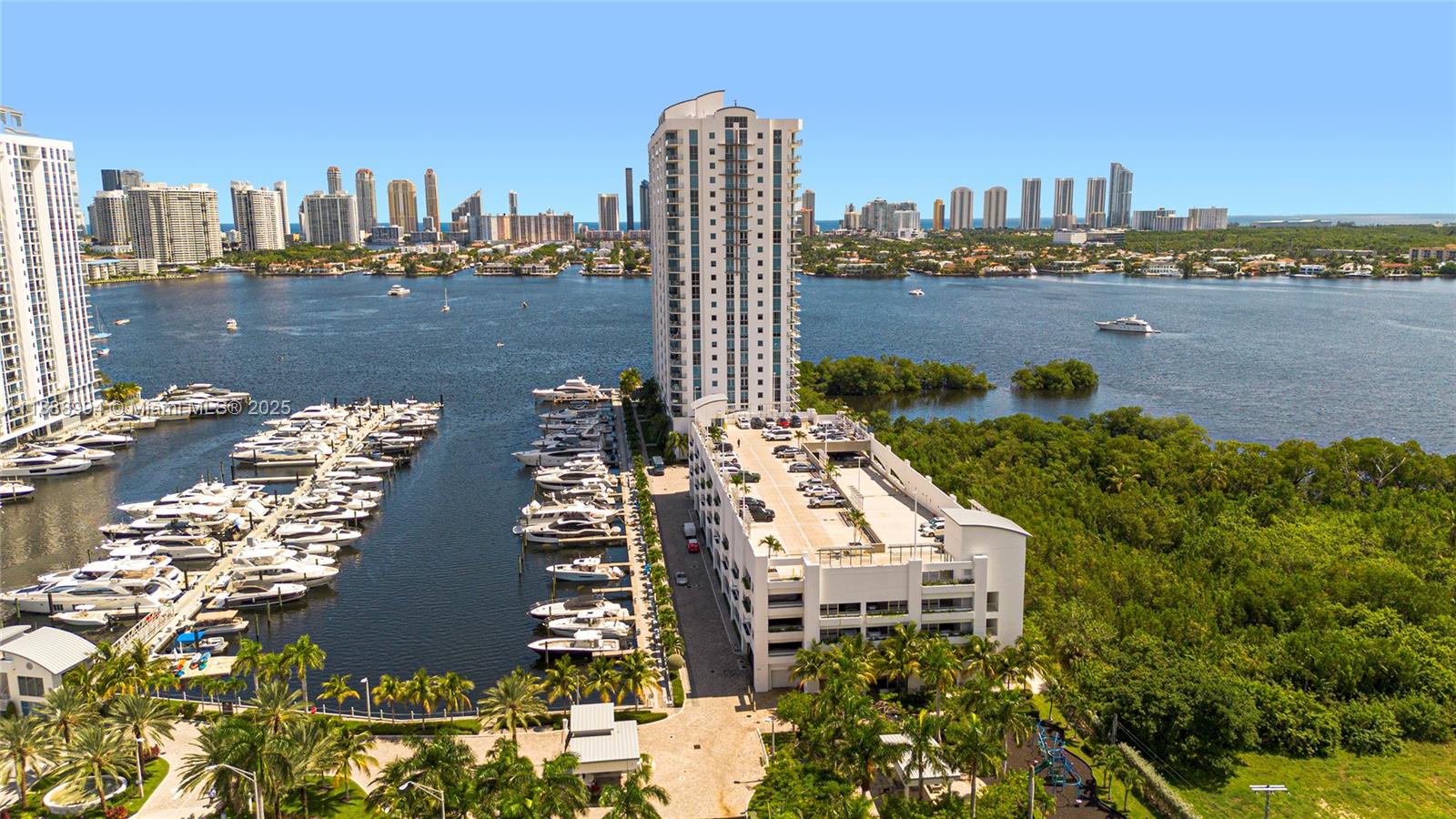 17111 Biscayne Blvd #2109, North Miami Beach FL 33160