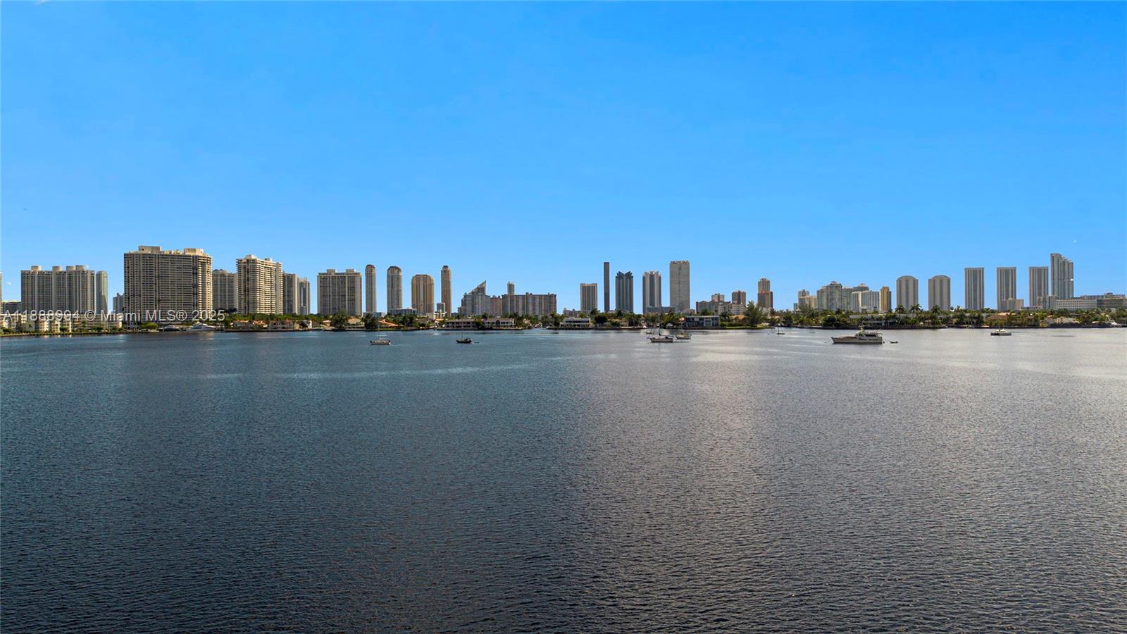 17111 Biscayne Blvd #2109, North Miami Beach FL 33160