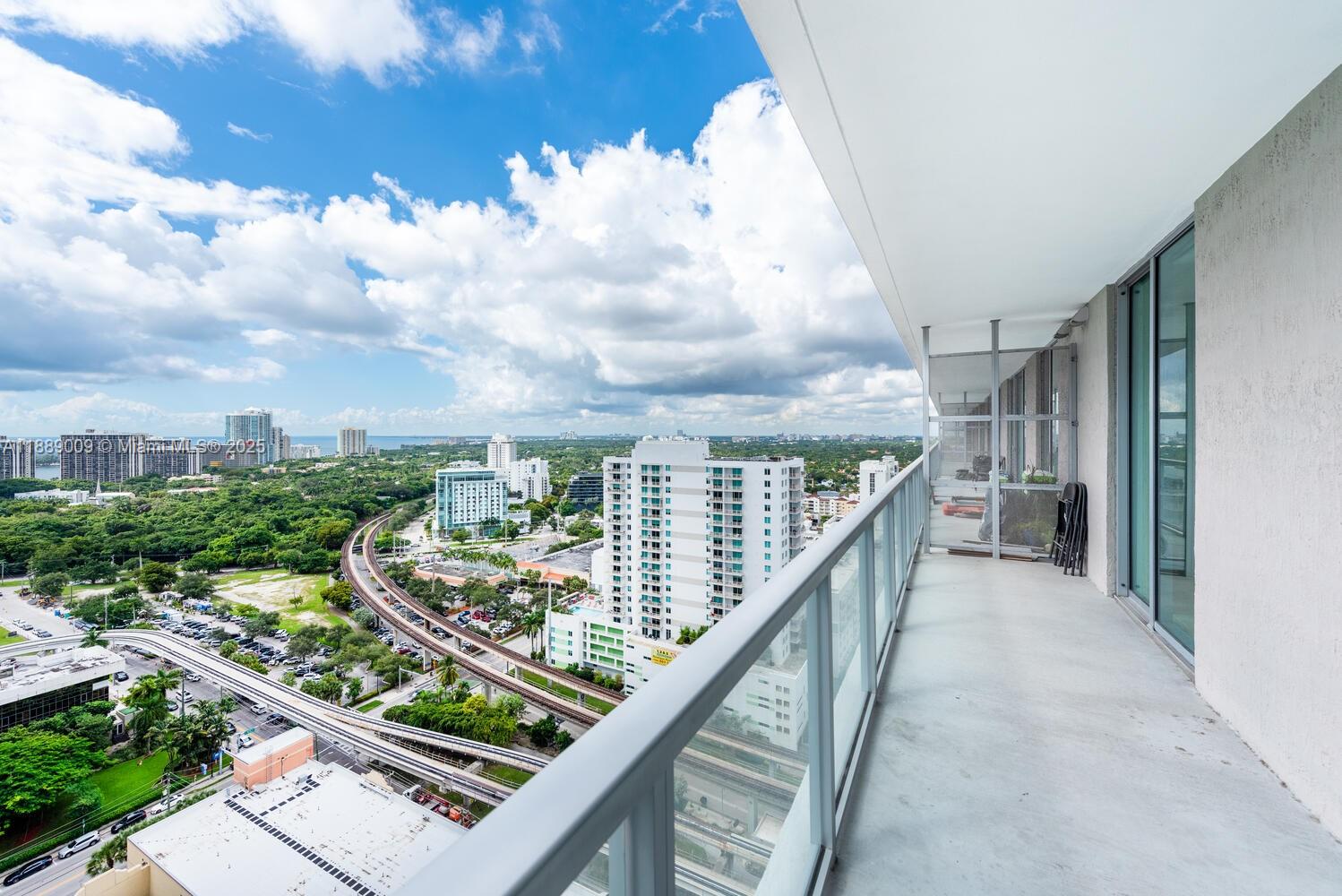 79 SW 12th St #2605-S, Miami FL 33130