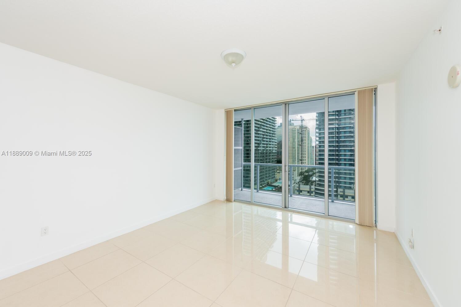 79 SW 12th St #2605-S, Miami FL 33130
