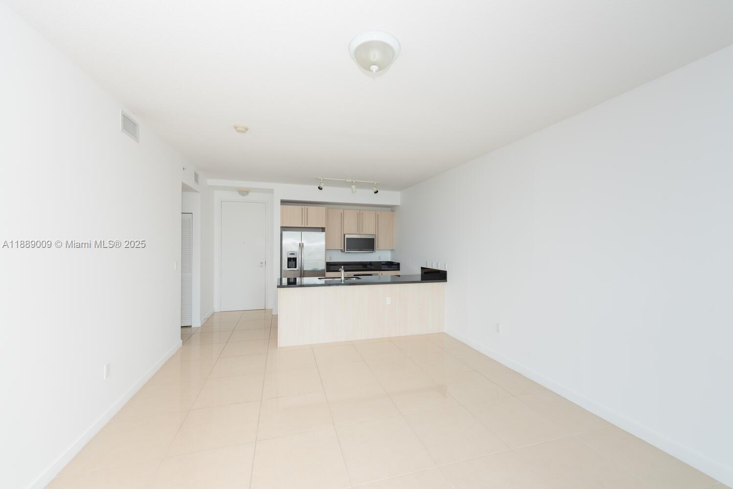 79 SW 12th St #2605-S, Miami FL 33130