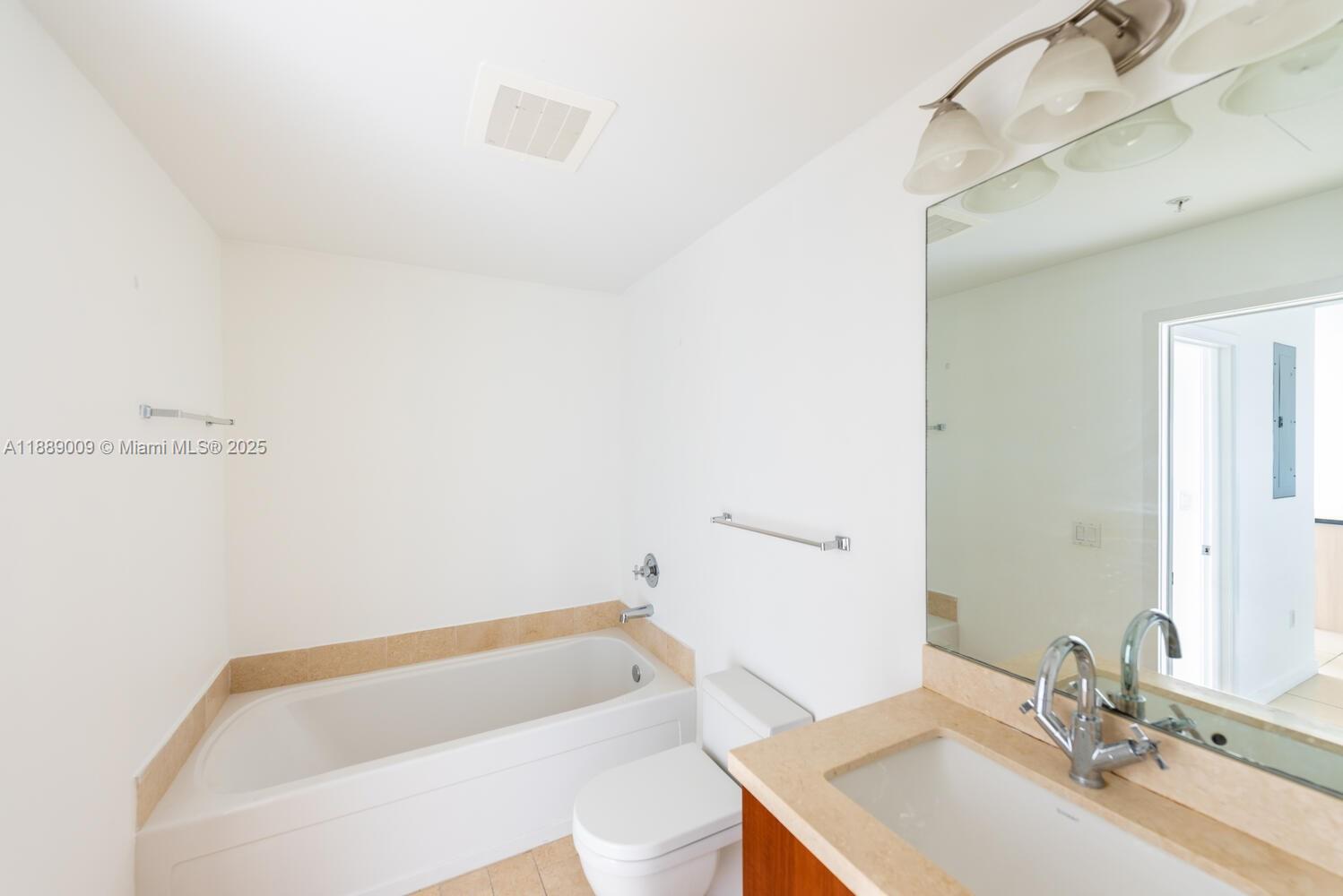 79 SW 12th St #2605-S, Miami FL 33130