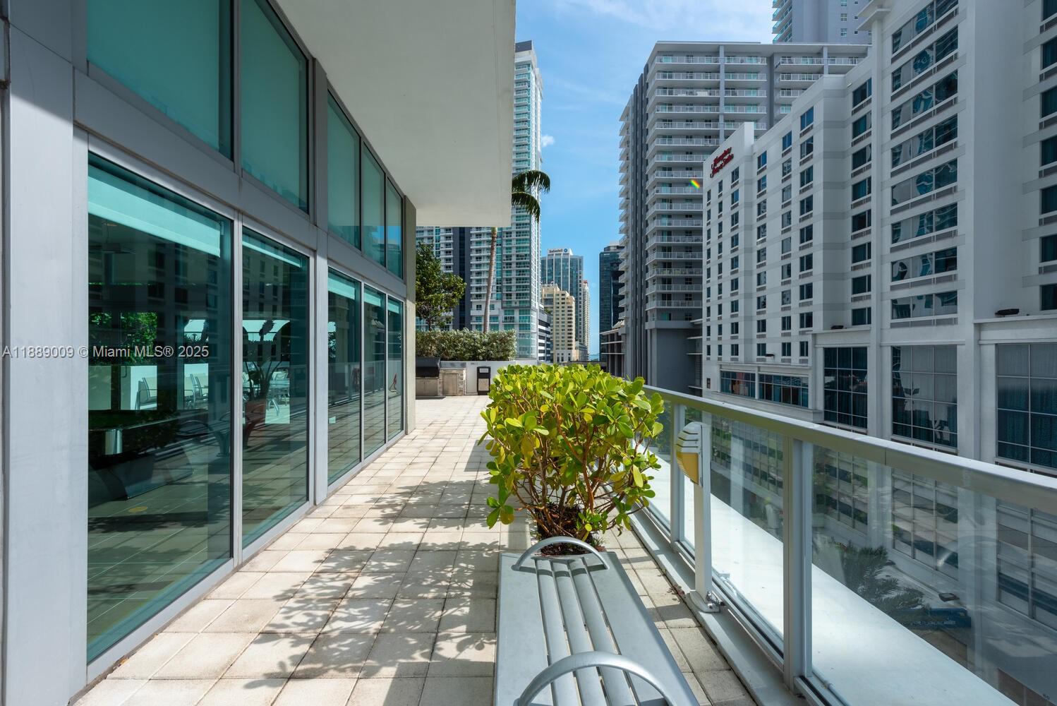 79 SW 12th St #2605-S, Miami FL 33130