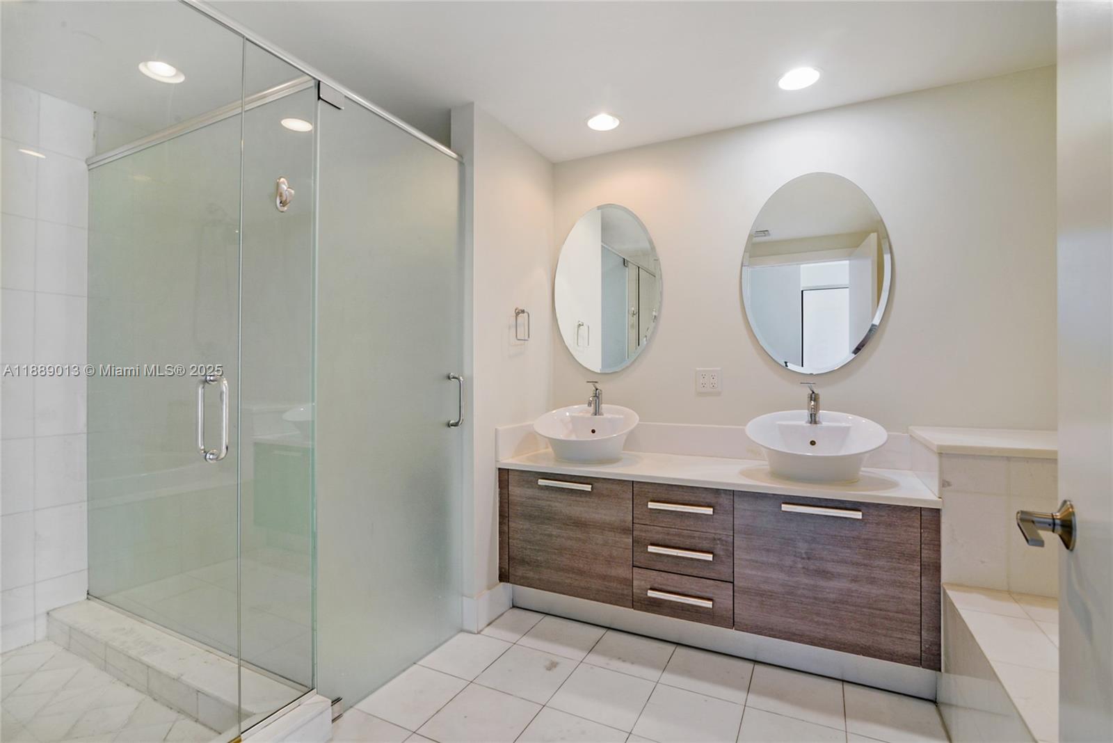 2950 NE 188th St #343, Aventura FL 33180